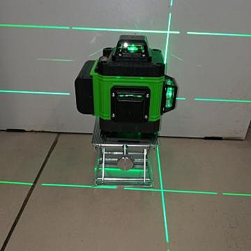 Уровень лазерный самовыравнивающийся MAYER 4D-C16 (16 лучей,зеленый луч,30 м.,микролифт) 